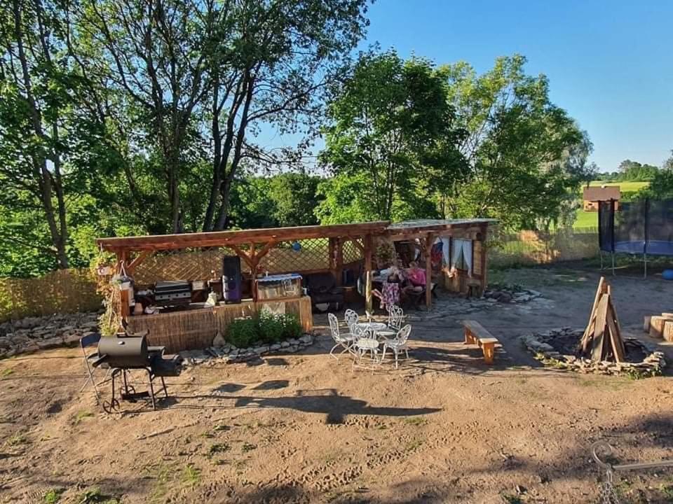 B&B Rando & Kaerdi Juures Oue Luganuse Экстерьер фото